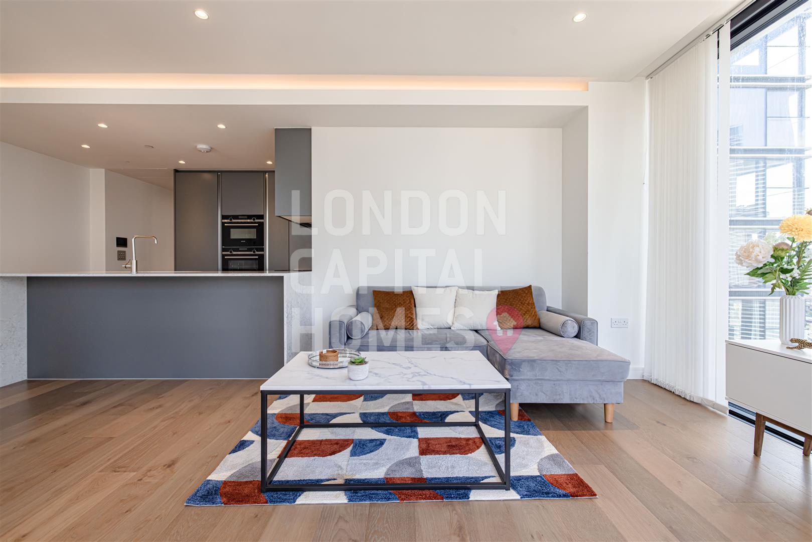 2 bed property in Hampton Tower, Marsh Wall, London